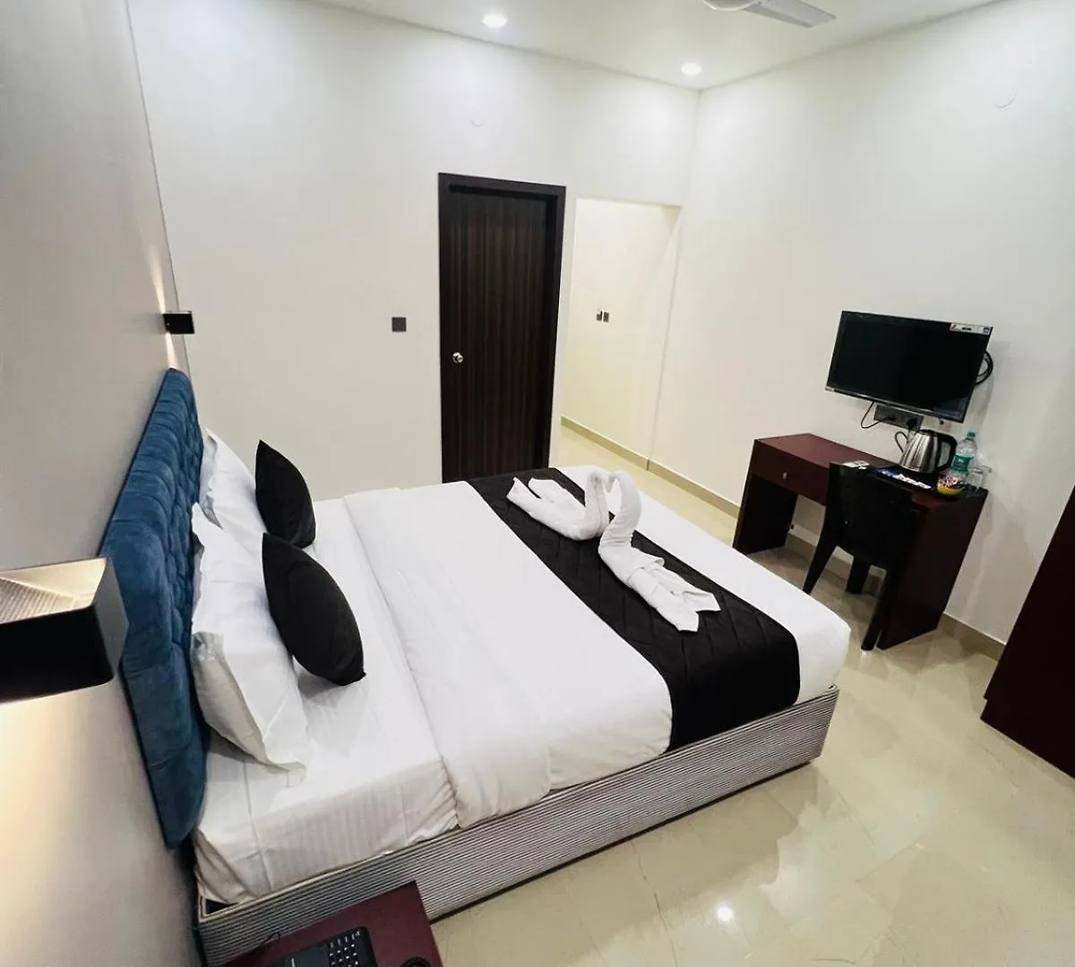 The Lotaz Hotel Kochi