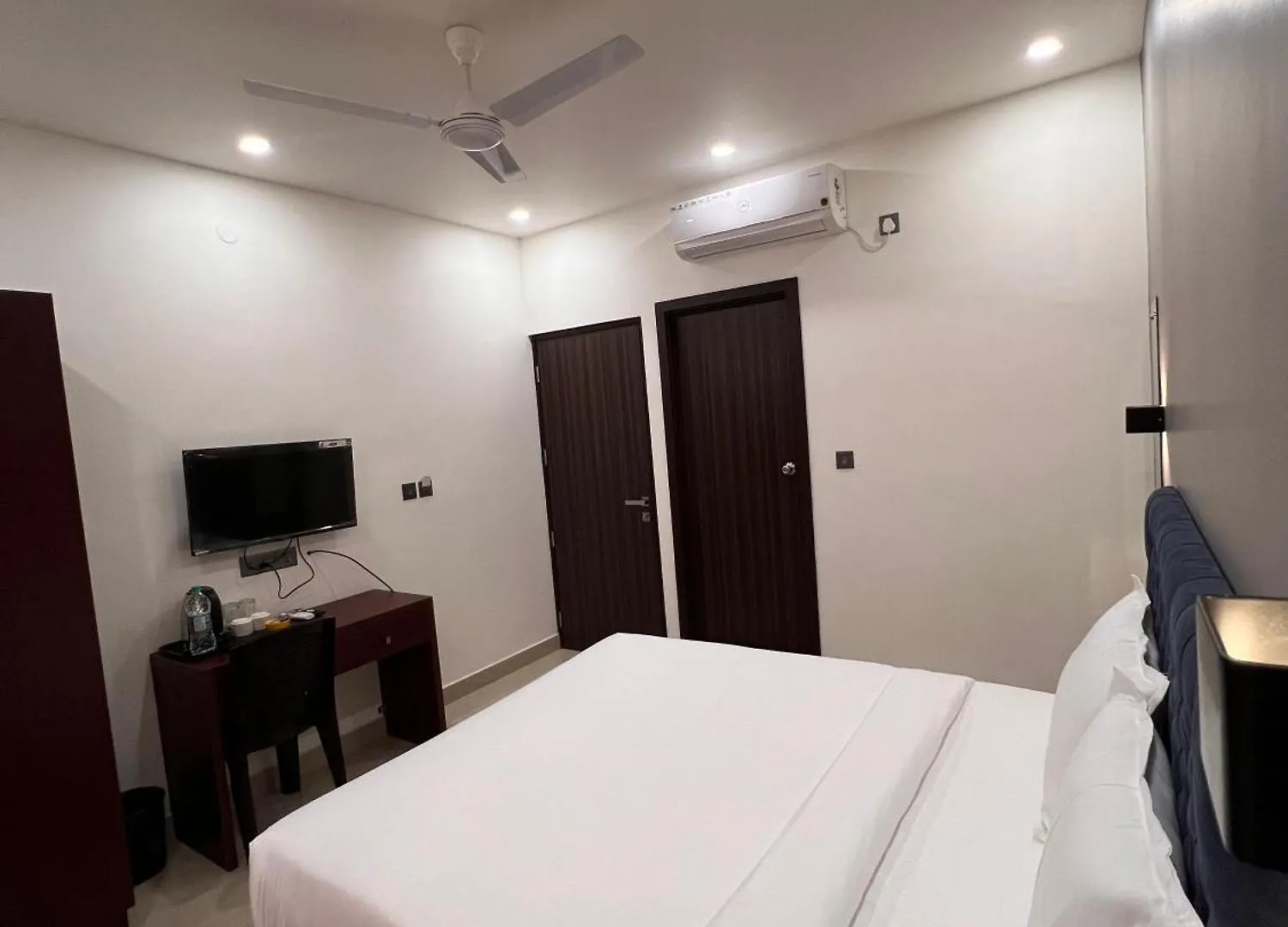The Lotaz Hotel Kochi